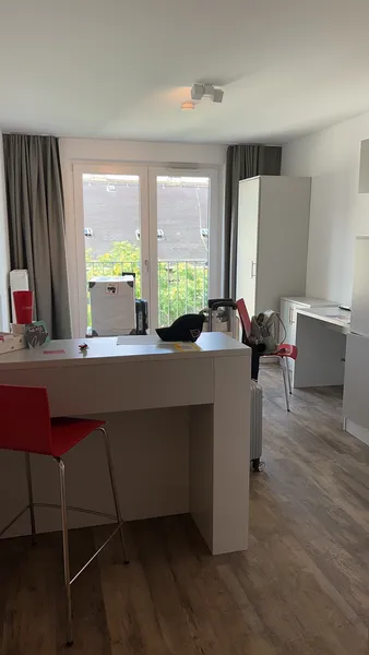 Furnished Studio Apartment in Berlin – Free Gym & Excellent Location Near Ostbahnhof — photo 1